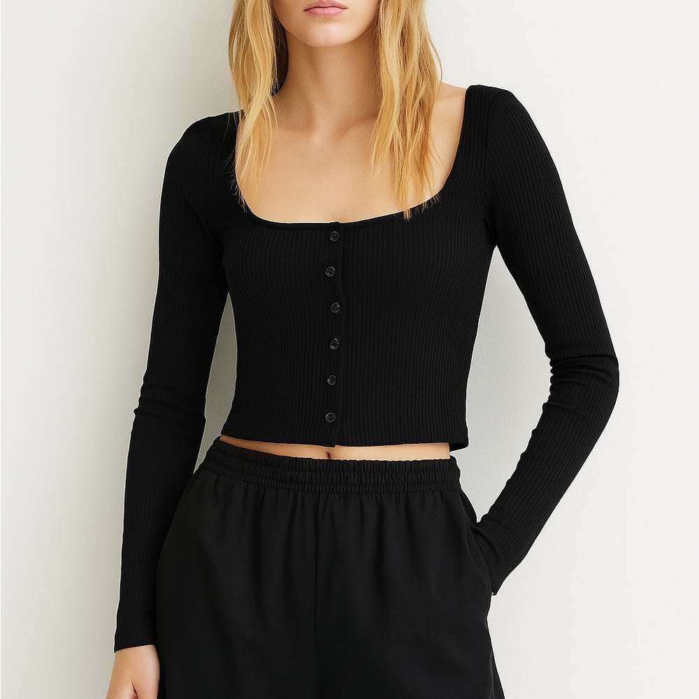 Pull & Bear Y2K Black Button Down Crop Top Long‎ Sleeve Grunge Edgy Layers Club